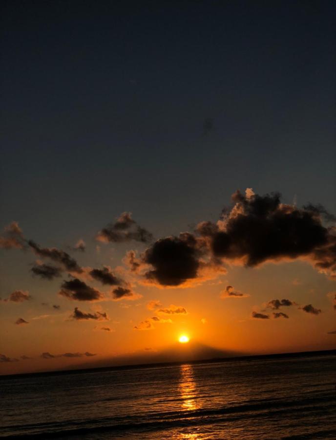 Juan Beach Bungalow Batununggul 外观 照片